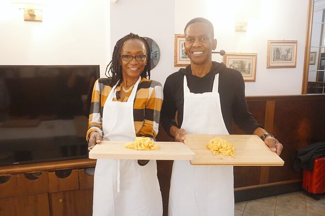 Pasta Cooking Class With Pesto Sauce Making in Rome City Center