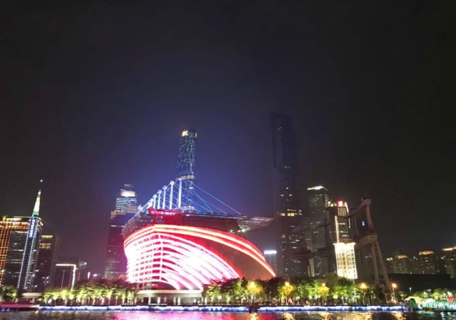 Pearl River Night Cruise With Private Transfers in Guangzhou