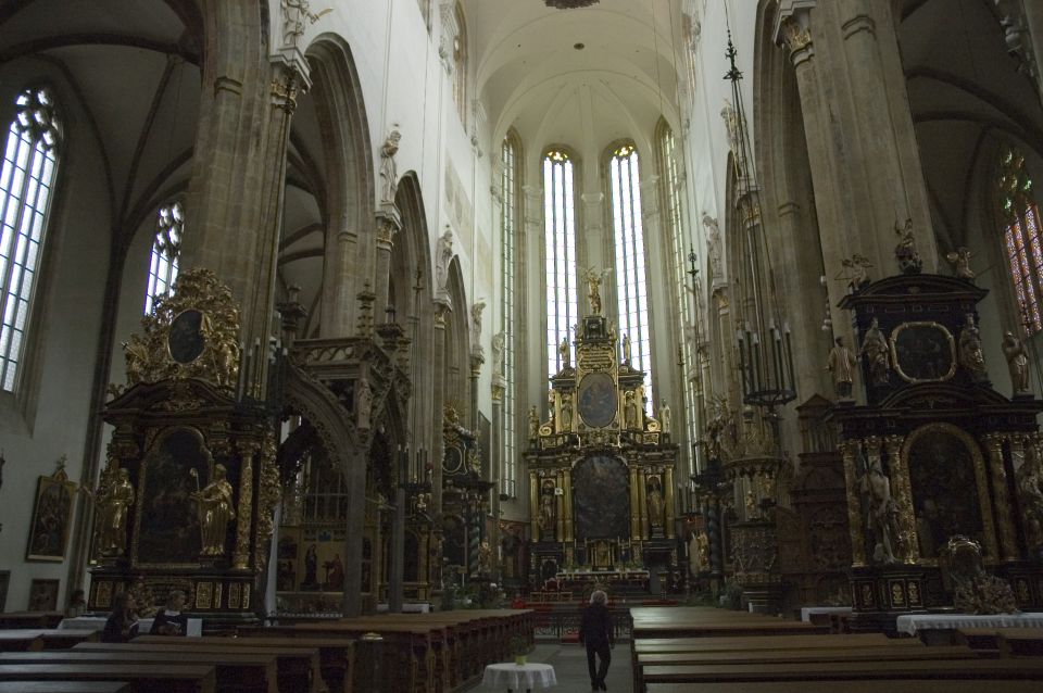 Prague: 3-Hour Religious Tour - Tour Overview