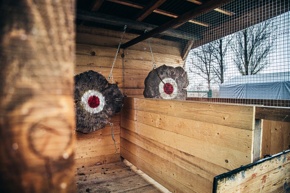 Prague: Axe Throwing Experience With Barbecue and Beer - Activity Overview