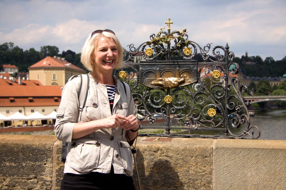 Prague: Castle and Jewish Quarter Tour - Tour Overview and Pricing