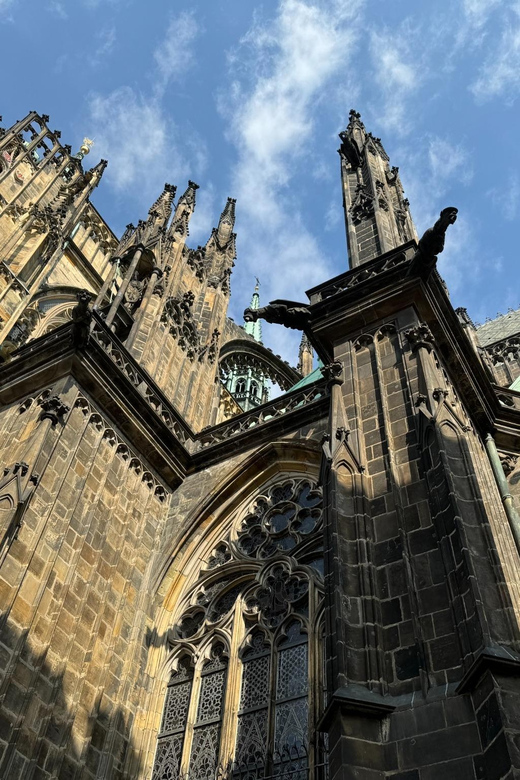 Prague Castle Interiors and Guards Ceremony Tour - Itinerary Highlights