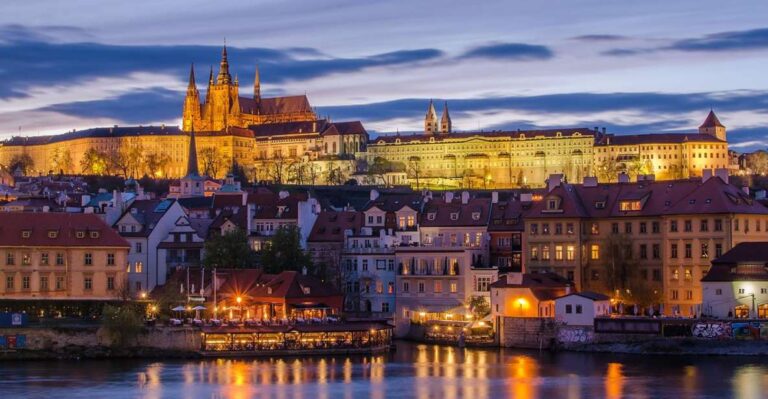 Prague: Evening Photography Tour by Car