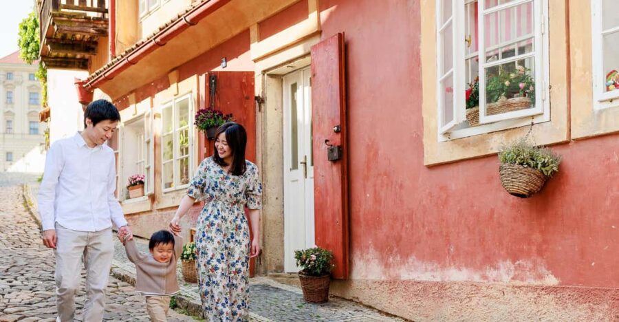 Prague Photoshoot + Walking Tour + Lunch