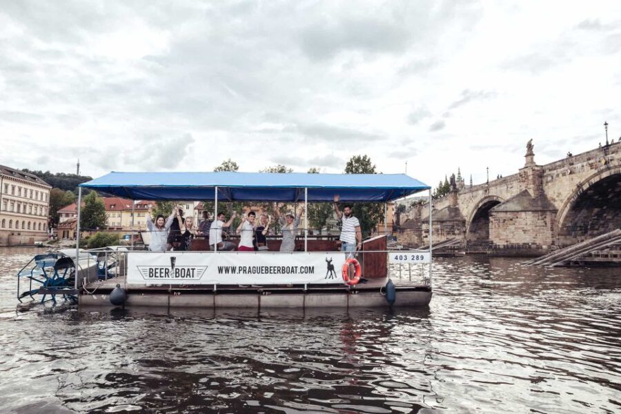 Prague: Private Cycle Boat River Tour With Beer or Prosecco