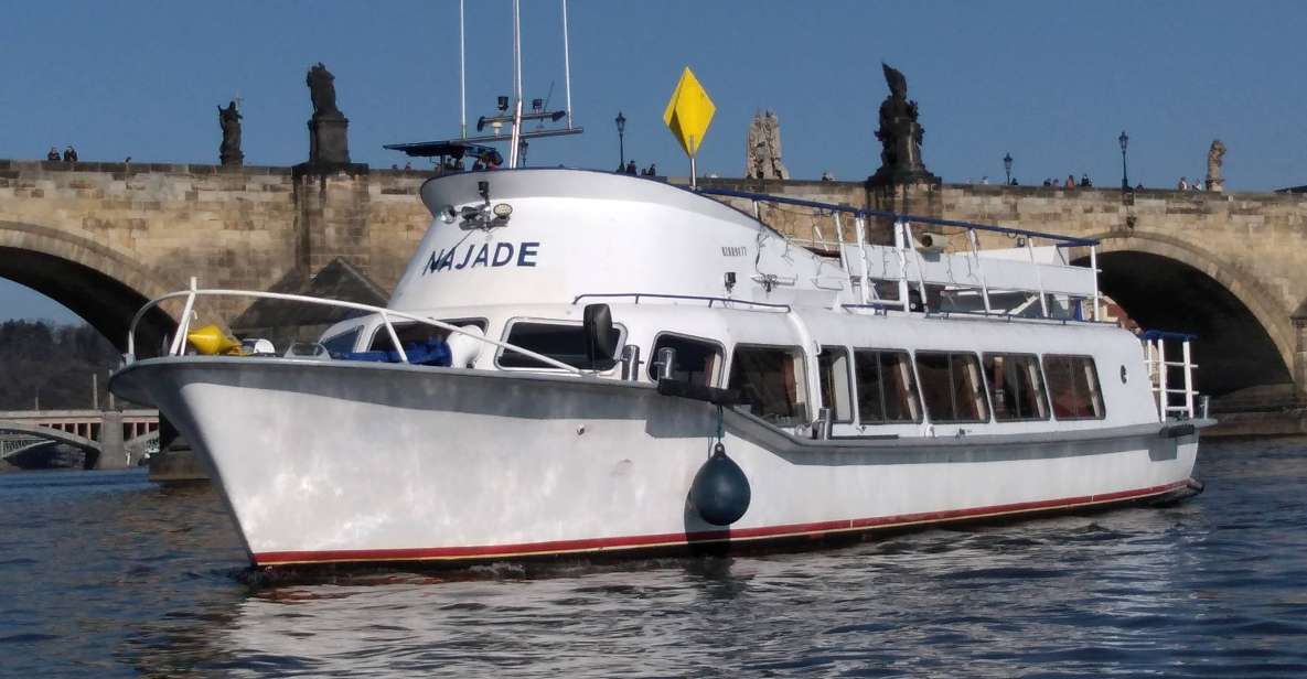 Prague: Vltava River Private Boat Party With Drinks - Overview and Pricing