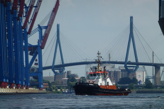 Private 3-Hour Hamburg Sightseeing Tour in a Mercedes Limousine