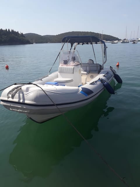 Private Boat an Unforgettable Experience in Balo