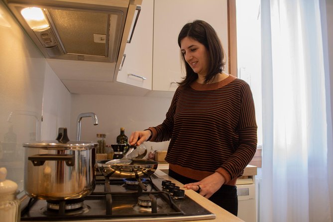 Private Central Venice Cooking Class and Santa Margherita Tour
