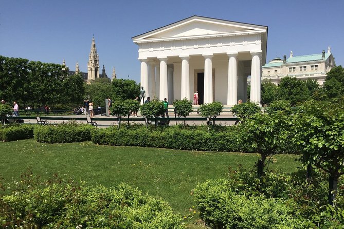 Private Day Trip to Vienna From Bratislava
