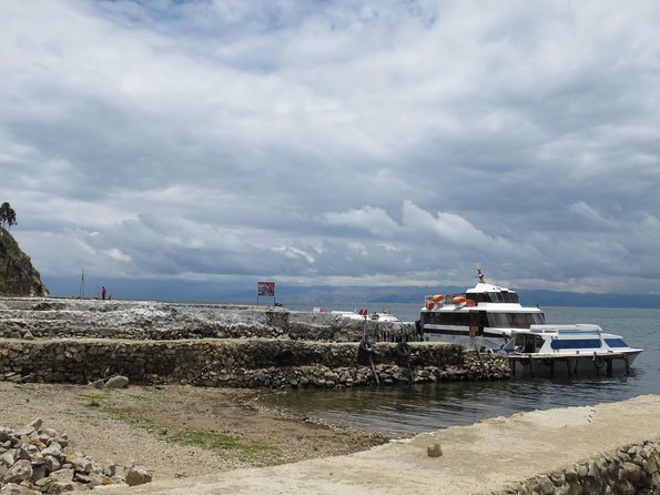 Private Experience to Copacabana & Titicaca Lake From La Paz