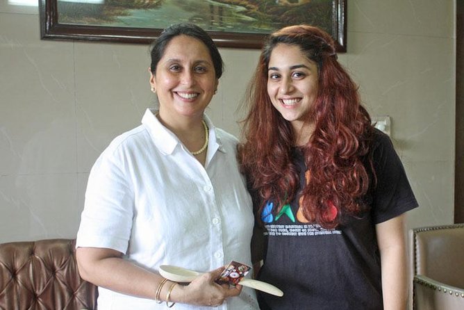 Private Mumbai Home Cooking Lesson and Grant Road Market Tour - Meeting and Pickup Details