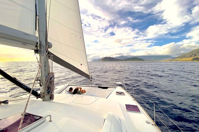 Private Oahu Sunset Charter With Tasting and Drinks - Experience the Sunset Charter