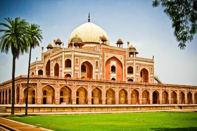 Private Old and New Delhi Full-Day Tour With Akshardham Temple