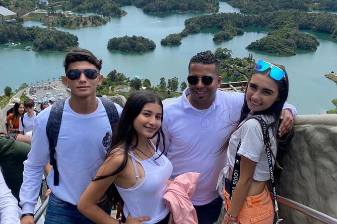 Private Peñol-Guatape Tour: With Lunch and Boat