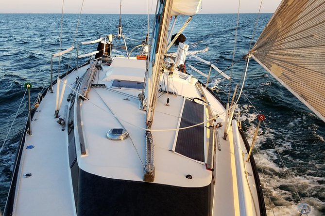 Private Sailing Trips Around Fishers Island From New London, CT