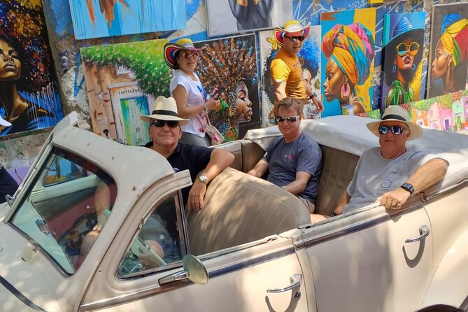 Private Self-Guided Classic Car Tour in Cartagena