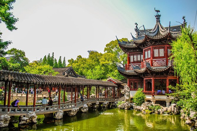 Private Shanghai Day Tour: Shanghai Museum, Yu Garden, Bund, Huangpu Cruise