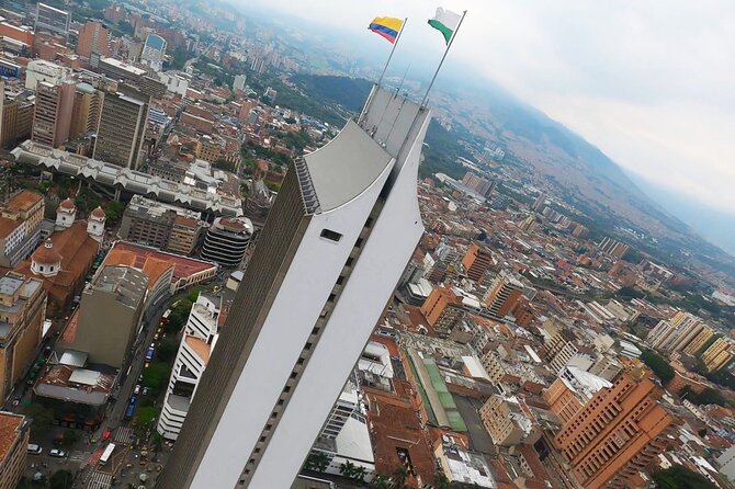 Private Tour: Helicopter Flight+Graffiti Tour+Pablo Tour Medellin