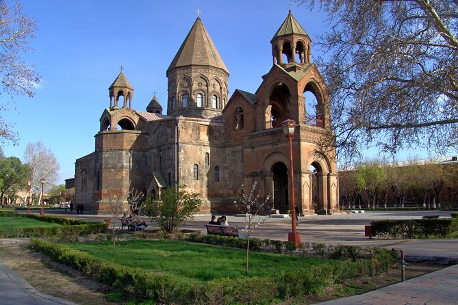 Private Tour: Khor Virap Monastery, Holy Echmiadzin, Zvartnots Temple