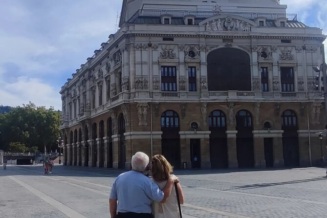 Private Tour of the Jewels of Bilbao, With Guggenheim and Pintxos Tasting.