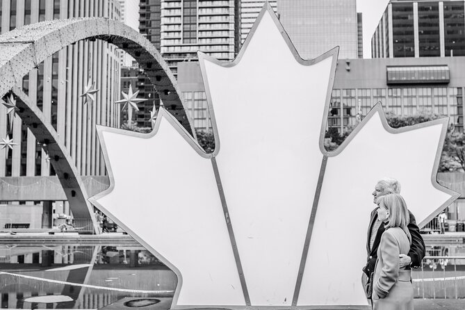 Private Tour: Personal Travel Photographer Tour in Toronto