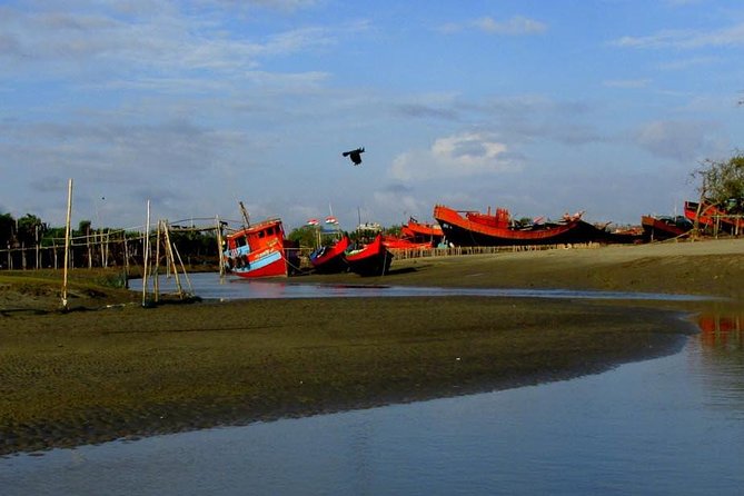 Private Tour: Temples and Ashrams of Ganga Sagar Day Trip From Kolkata