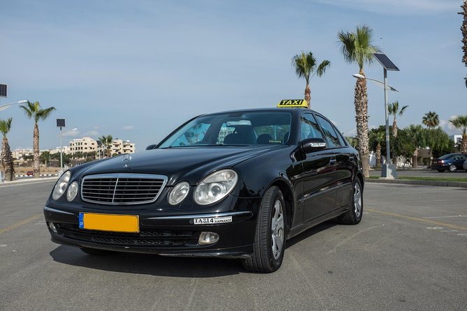 Private Transfer: Larnaca Airport to Ayia Napa With Return 1-14 Pax