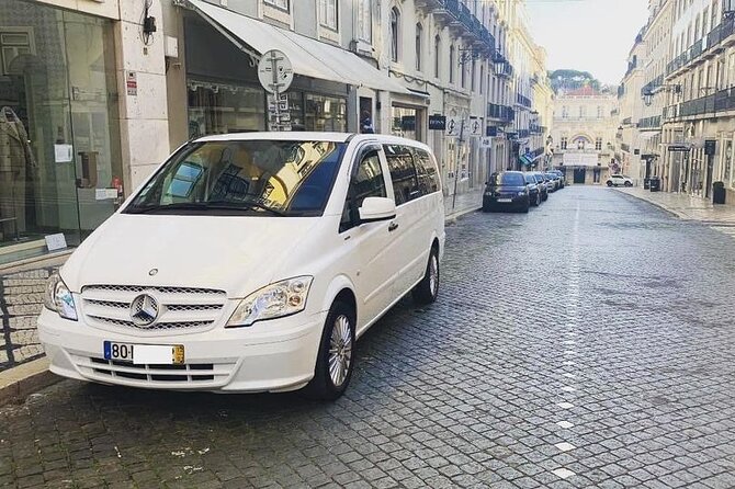 Private Transport From the Airport to the Center of Lisbon