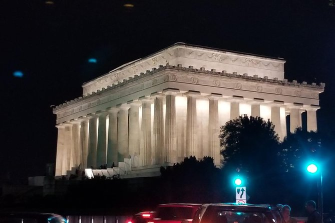 Private Washington DC Night City Tour With Stops at 6 Top Sites