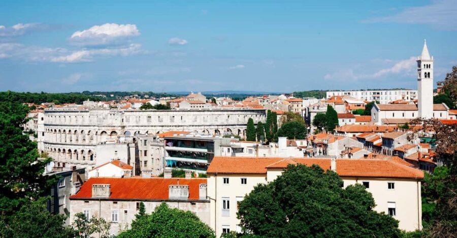 Pula's Winter Wonders: A Christmas Journey Through Time