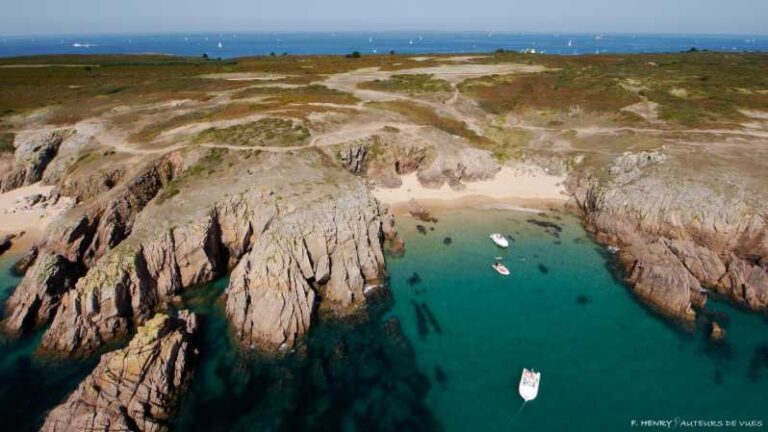 Quiberon: Ferry Ticket To/From Houat Island