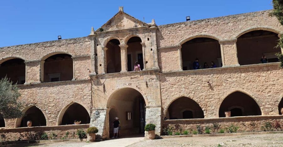 Rethymno: E-Bike Tour to Arkadi Monastery