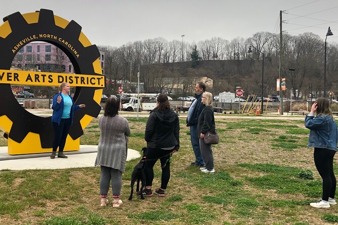 River Arts District Tip-Based Sightseeing Walking Tour