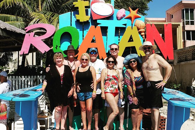 Roatan City Tour-Viewpoints, Landmarks, Chocolate and Rum Tasting