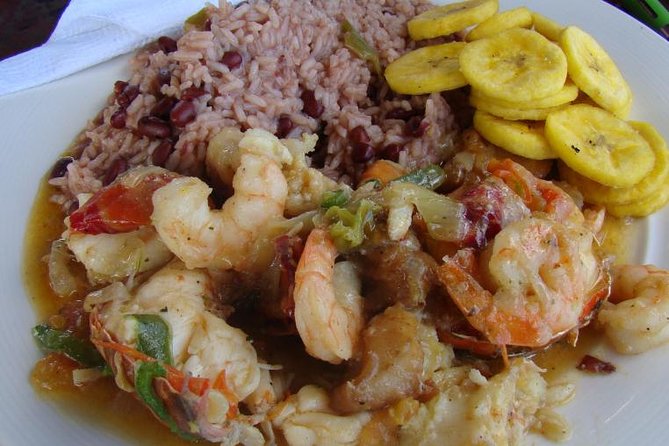 Roatan Like a Local for a Day