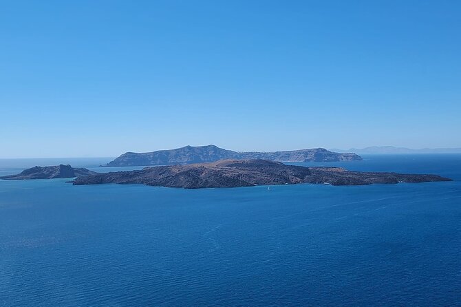 Romantic Tour Through Santorini