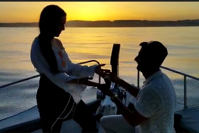 Romatic Sea Experience (Sunset + Overnight + Breakfast)