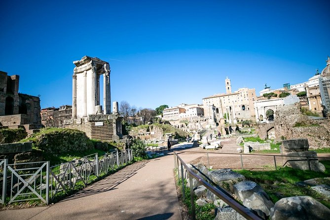 Rome in 2 Days Tour With Forum Colosseum Trevi Fountain Vatican & Sistine Chapel
