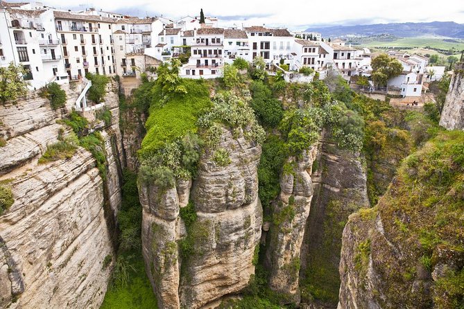 Ronda Historical Walking Tour With Bullring Entrance