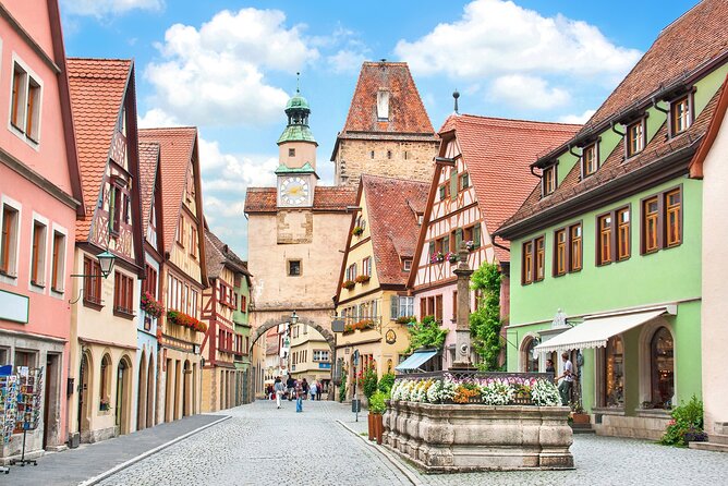 Rothenburg Scavenger Hunt and Sights Self-Guided Tour