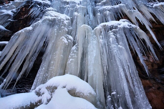 Rovaniemi: Korouoma Canyon & Frozen Waterfalls Tour With BBQ