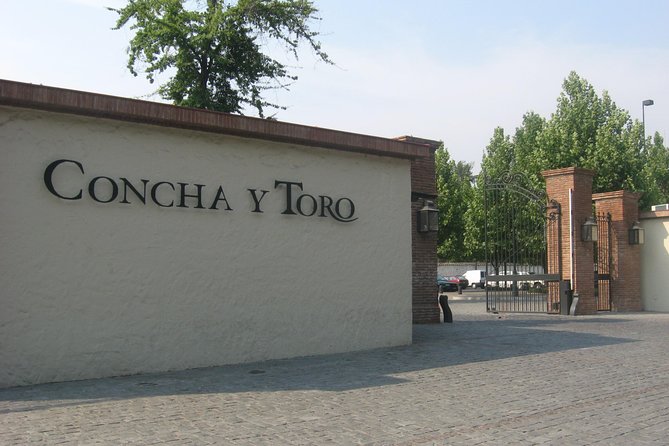 Santiago Full Day Tour to Maipo Valley, Include Entraces - Pickup Information