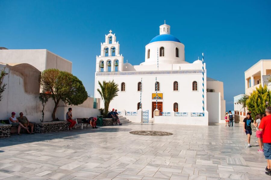 Santorini Panorama: 3-Hour Private Walking Tour