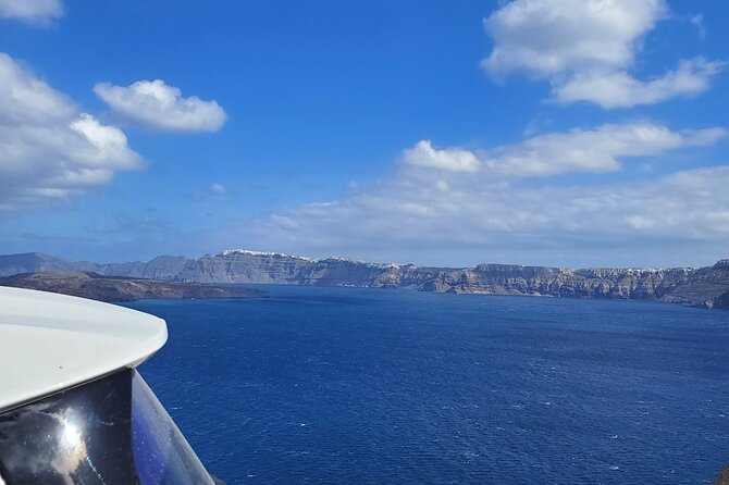 Santorini: Private Transfer From Airport/Port