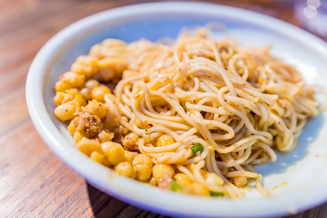 Shanghai by Night: 3-Hour Private Evening Food Tour, Incl Drinks