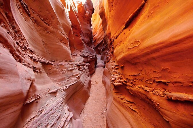Sharm El Sheikh: Colored Canyon, Blue Hole & Dahab City Tour