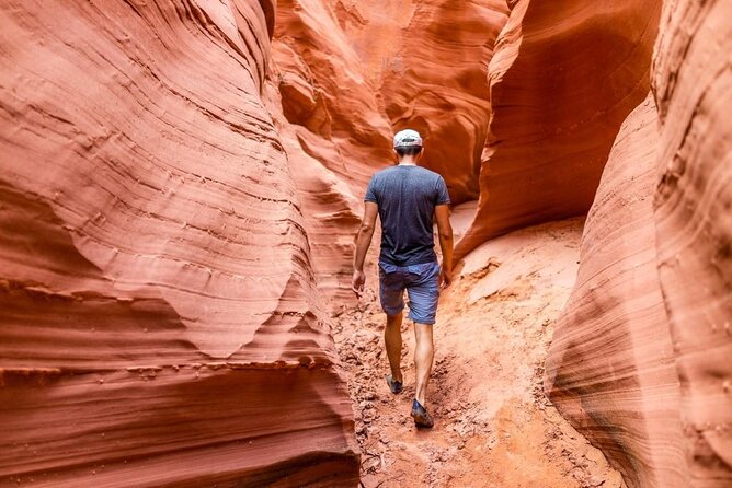 Sharm El Sheikh: Jeep Adventure to Blue Hole, Canyon & Dahab
