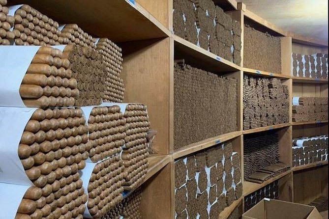 Shopping Tour Punta Cana (Cigars and Chocolate Factory, Souvenirs, Rum, Coffee)