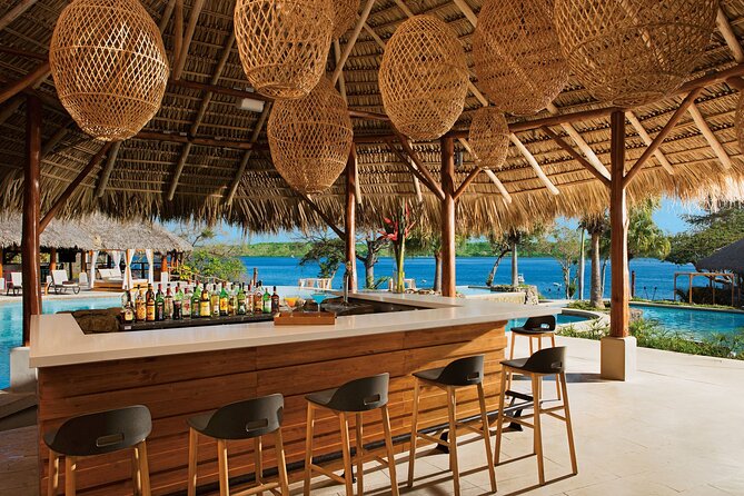 Shuttle From Liberia Airport To Secrets Papagayo